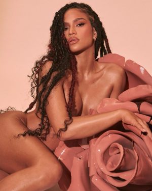 Cassie Ventura Instagram - The Newest Collection from @patricktabeauty “Major Dimensions II” The Rose Pallet, A Stunning Neutral Rose Tone Eyeshadow Palette along with two New Eyeliners Available 4/1 @ Patrickta.com & @sephora