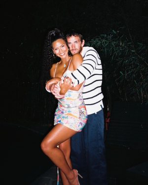 Cassie Ventura Instagram - 2 years of marriage, 2 babies & 35. Blessed beyond measure. Happy Anniversary @alexfine44! I love you❤️‍🔥