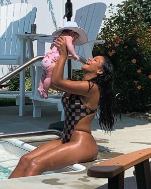Cassie Ventura Instagram - We miss you & love you Dada  @alexfine44 

Thank you for the pics Mom! @theewretch