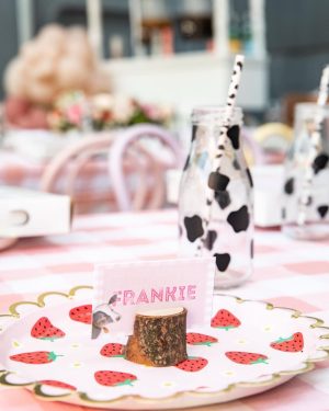Cassie Ventura Instagram - It’s been a busy week, but it’s been so much fun! We celebrated Frankie’s 2nd Birthday :: Frankie’s Farm! Apple trees, baby alpacas, bunnies, baby pigs, chickens, pony rides, a ball pit, pizza and sweets! It was a dream, every detail was perfect. Thank you to all of our family and friends that were able to come celebrate with us, we missed you @pamfine ♥️ Thank you @bigandtinyspace for hosting us and last but never least a special thank you to @melissaandre and the entire amazing @madco_team for making our farm dreams come true 🥰 We loved every minute! 💕☁️🎈🐷🐐🐰🐴🐓🐔🍎🌾👩🏻‍🌾 check my stories for more pics ☺️