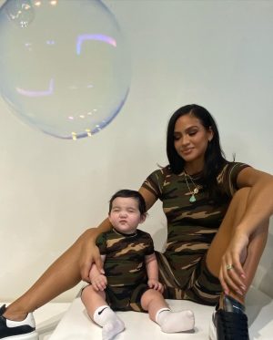 Cassie Ventura Instagram - Happy Birthday week to our 2 year old! 🥳🎉🎁🎈 #FrankieStoneFine