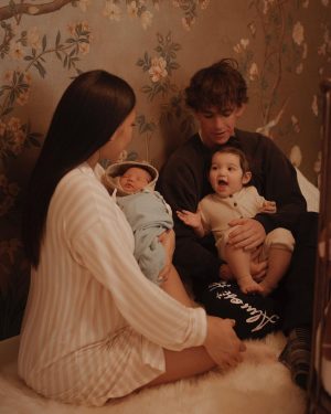 Cassie Ventura Instagram - Happy Birthday week to our 2 year old! 🥳🎉🎁🎈 #FrankieStoneFine