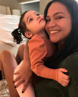 Cassie Ventura Instagram - Happy Birthday week to our 2 year old! 🥳🎉🎁🎈 #FrankieStoneFine