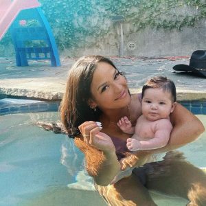 Cassie Ventura Instagram - If you wondered what I’m up to these days ☺️ captured by: @melissaandre