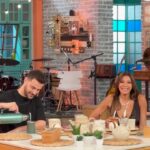 Catherine Fulop Instagram - Ame ir a #lapeñademorfi ♥️ gracias @telefe por la invitación 🥰 Mi look by @elcamarin #stylist @vickii_miranda #makeup @mabbyautinomakeup #hairstyle @mauromaxdebrito
