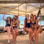 Catherine Fulop Instagram - Nosotras 💫 @porestoslares @grizelh @alicia.lammersdorf.realtor @lorenatostajentsch @carolinapacheco682 #missvenezuela1986 #amigasparasempre #viajar #wonderiftheseas #amigasporelmundo #friends #friendsforever Miami, Florida