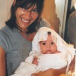 Catherine Fulop Instagram - A mi bella hija @tizianasabatinif en su cumpleaños, aunque nos toca estar lejos la una de la otra, no puedo dejar de sentirte muy cerquita de mi corazón. Un día como hoy viniste a poner orden en esta familia, si aunque no lo creas, si, a una familia de tres para equilibrarlo todo, mis dos manos estaban ocupadas sosteniéndolas y todo se calmo, que día tan bendecido!!! Amo ser tu mamá; de chica tan graciosa, ocurrente y hoy me siento orgullosa de la hermosa mujer en la que te has convertido. sigue valiente, bondadosa, trabajadora, fuerte y cuando te sientas abrumada por la vida recuerda se donde vienes y que puedes contar con tu mamá para ayudarte a levantarte y seguir Te amo bebita, siempre estoy contigo. Siempre serás mi niña. Con todo mi amor Mamá Dios te bendiga hoy y siempre ❤️ Miami, Florida