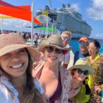 Catherine Fulop Instagram - Y si nos reímos y luego buscamos el motivo!??? 🤣 Feliz martes mi gente! Se les quiere ♥️🦋 #swinwear @odiseaswimwear #cococay #perfectday #beach #amigas #missvenezuela #missvenezuela1986 Golfo de Mexico