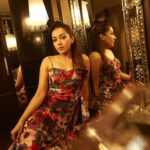 Catherine Tresa Instagram - Hat's off to bathroom glamour – Derby style! #derbyfashion #hatsandhoofs #wednesdayvibes #mebeingme Styling :@archamehta Outfit : @geethikakanumilli Captured by : @shivamguptaphotography Team : @niha__varma @jainshreyaa8 Makeup : @sakpalnilesh267 Hair : @priyanka_sherkar1