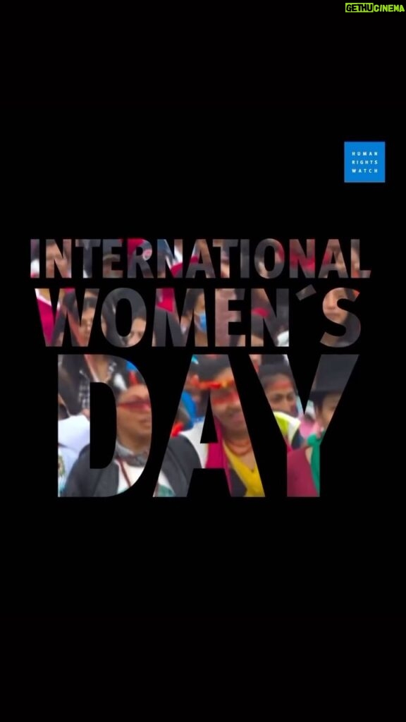 Cedric the Entertainer Instagram - Happy International Women’s Day 👏🏽👏🏿👏🏻👏🏾👏🏼 Make sure the women in your life know how much they are appreciated and admired. @humanrightswatch : On International Women’s Day, we want to honor and celebrate women, thank women who uplift other women, and recognize those who understand the power of solidarity.