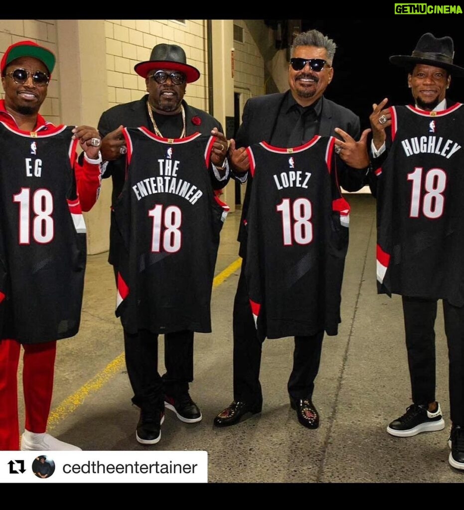 Cedric the Entertainer Instagram - You already know what it is… I have nothing but love for my brother, my patna, my dawg @realdlhughley . Help me wish him a HAPPY BIRTHDAY 🎉🎉🎉!!