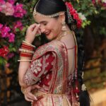 Celesti Bairagey Instagram - கண்மணி❤️ Makeup and hair by @kashishjain613 @priya4759 Beautiful outfit @amrut_thefashionicon Photo credit @udfilmsandphoto #bride #bridal #bridalmakeup #indianbride #makeupartist #makeuplook