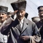 Ceyda Düvenci Instagram - En büyük şükür, en büyük öğretmen… öğrettiklerin için teşekkür ederim… açtığın yolda yürümeye devam ediyoruz… #Atatürk #10kasım #10november