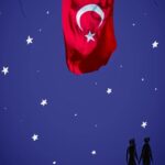 Ceyda Düvenci Instagram - En güzel parmak izi CUMHURİYET… tek ve biricik… 100. Yaşını kutlamaya başlıyoruz bugün… 🇹🇷🇹🇷🇹🇷🇹🇷🇹🇷🇹🇷sonsuz olsun, MAVİ GÖZLERİNİN bizdeki sonsuz aşkı gibi…