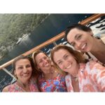 Ceyda Düvenci Instagram - Tekrar çal Sam… yazdan kalanlar vol1 iyi ki var 1. Çember…