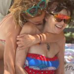 Ceyda Düvenci Instagram - Tekrar çal Sam… yazdan kalanlar vol1 iyi ki var 1. Çember…