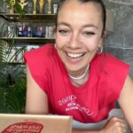 Ceyda Kasabalı Instagram - Anlatmaya gerek yok üstün tasarım yeteneklerimi görüyorsunuz hehdhs ❤️Algida max ileri dönüsüm hareketi baslatmış ben de dahil oldugum icin cok mutluyum.Bardak altlıklarımı begendiyseniz obuaa bu ne yetenek yorumunuzu beklerim dhhdh 😂 bu arada maxileileridönüşüm.com web sitesinden fikir alabilirsiniz. Tasarladıklarınızı da #maxileileridönüşüm hashtagi ile paylasabilirsiniz girip bakariz 😍 @algidaturkiye @onaranlarkulubu #i̇şbirliği