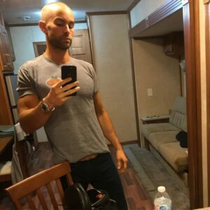 Chace Crawford Instagram - Last day of wrapping season 1 last year @theboystv T-shirt by @jack_quaid