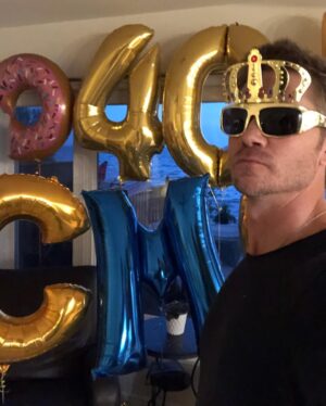 Chad Michael Murray Instagram - It’s been a heck of a crazy year so far-

I turned 40 earlier this year, traveled and shot a bunch of movies. 

The one thing that stands out the most is I feel so blessed to have a family so wonderful. Sarah and the kiddos make everyday so incredibly special. They take these adventures and fill them with real fantastical memories. We travel everywhere together as a pack(that’s our code) and I’ll tell you that, at any moment, they can catch me off guard in the most incredible way. 

Thank you God for this magical adventure 🙌