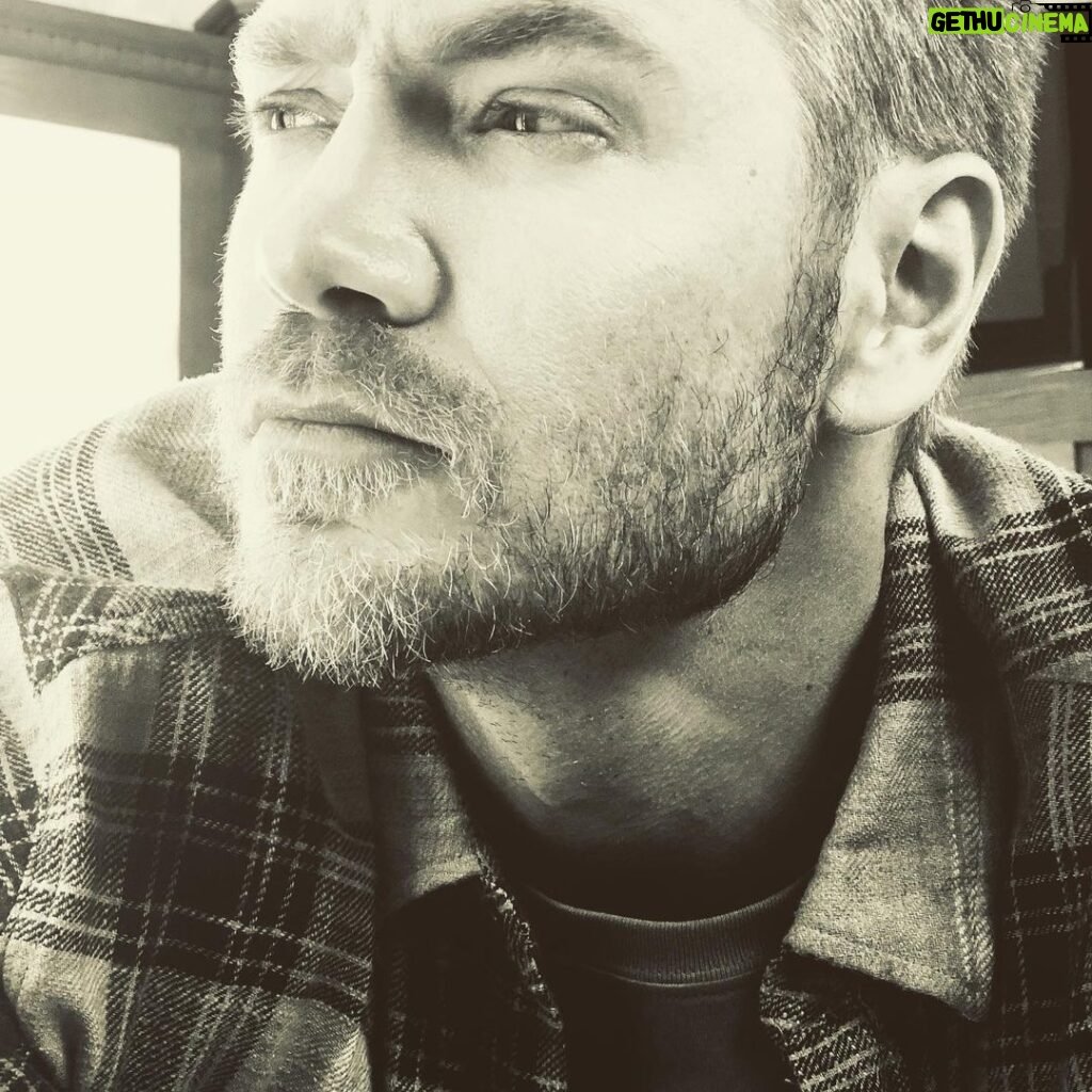 Chad Michael Murray Instagram - You’ve air in your lungs, life in your step and the will to move forward... let’s all work to make this a great week. God bless y’all. #mondaymotivation #monday #chadisms