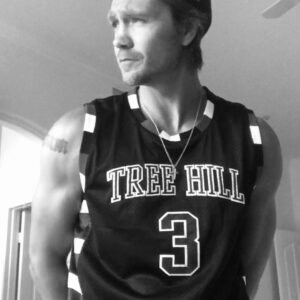 Chad Michael Murray Instagram - Ladies & Gents I love you:) The love for these pieces has exceeded expectations. So now let’s spread the love around. LINK IN BIO. From here on out proceeds from every jersey sold will benefit “Black Girls CODE”. This organization really inspires me. They’re working to educate young black girls on computer programming and coding for the future. So so cool. “Black Girls CODE’S ultimate goal is to provide African-American youth with the skills to occupy some of the 1.4 million computing job openings expected to be available in the U.S. by 2020, and to train 1 million girls by 2040.” I can tell you this Lucas Scott would be proud his jersey was going to aid in such great work🙌 and again - I’ll be personally signing each one on the #3 on the back. #LucasScott #OTH #BlackGirlsCode @blackgirlscode @represent