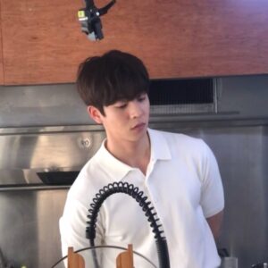 Chae Jong-hyeop Instagram - 😵‍💫