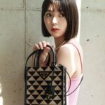Chae Soo-bin Instagram - #상품협찬 @Prada #Prada #PradaSymbole ⠀ 눈에 띄는 프라다 트라이앵글 로고로 가득한 자카드 패브릭으로 이루어져 현대적인 매력을 보여주는 프라다 심볼백💖
