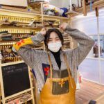 Chae Soo-bin Instagram - 우드카빙 체험삶의현장...🤣 지금 수빈둥빈둥에서! link in bio🤎