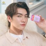 Chaikamon Sermsongwittaya Instagram - mami x Boss Noeul Puppy Love Tint Velvet • Duo Set 01 [กล่องสีม่วง] ลิปโทนสีแดง + ลิปเปลี่ยนสีตามค่า ph • Duo Set 02 [กล่องสีเขียว] ลิปโทนสีชมพู + ลิปเปลี่ยนสีตามค่า ph แถมฟรี‼️ สายคล้องหวานๆ ที่บอสโนอึลเป็นคนเลือก . ช้อปได้ทุกสาขาและช่องทางออนไลน์ สอบถามข้อมูลสินค้าและโปรโมชั่นตางๆ • LINE : @mamicosofficial • FB : mami มามิ • mami Shop ทุกสาขา • Call Center : 02-886-5270 www.mamicos.com #PuppyLoveTintVelvet #mami #มามิ #MAMIxBossNoeul #Bosschaikamon #Noeulnuttarat #BossNoeul #บอสโนอึล #ShawtyBoss #Magentaboy #Bonoh