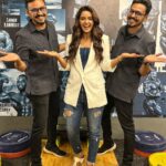 Chaitra Reddy Instagram - Some people’s presence will always stay in our mind and heart forever… It’s not about the beauty nor about the money they have… It’s all about the character, the nature how they talk to you, address you and approaches you… Few months before suddenly got a appreciation msg from @chaitrareddy_official thala seriously got shocked, Epdi da Ivalo sweet aa Ivanga irukaanga nu 🥰 But when we meet you today you are more and more sweetheart Thala 🥰 2024 started with meeting soo many good souls, you are on in that now 👬💕 Thank you for those words you gave us for us in stage… Means a lot to us pa 🥰 Epavum ipdiyae irunga… Niraya sernthu payanikalam… Twin love and wishes Thala 🥰 Haha between loved these 2 clicks 😍 cutie cute pics 🥰 Fusion24-the fitness studio
