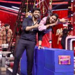 Chaitra Reddy Instagram - Chaithu, We have so many pictures together, but this one is, for sure, the best ! 😍♥️😂🙌🏼 @chaitrareddy_official anthurathula thongum bothu kooda cute Korean pose thaan kudupanga madam 😂💯🌟 Pc - @s.a_arun_ perfect picture 🫂 #chaitrareddy #kayal #ranjithame #ranjithameonsuntv #vjaswath #aswathchandrasekar #koreanpose #bestestfriend #friendslikefamily Sun Direct Tv Pvt Ltd