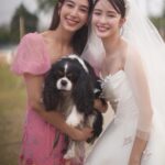 Chalida Vijitvongtong Instagram - ยินดีกับพี่พริม&พี่ต้อมนะคะ คุณละมุนออกเรือนแล้วค่าาา 💘 เป็นอีกงานที่น่ารักและอบอุ่นมากๆส่วนคาเวียร์วิ่งหาแต่หนุ่มๆในงาน🥰🌳