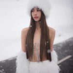Chalida Vijitvongtong Instagram - Cause I’m Mrs. Snow, ‘till death we’ll be freezing❄️