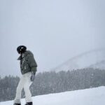 Chalida Vijitvongtong Instagram - พายุเข้าก็ต้องเล่น ❄️☃️ Niseko 翠華 at Grand Hirafu
