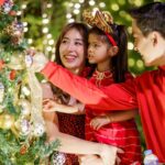 Chalida Vijitvongtong Instagram - Happy holi-bae! 🎄❄️🎁🎅🏻 Sending a big ‘thank you’ to P’ Whan for the joyous Christmas celebration