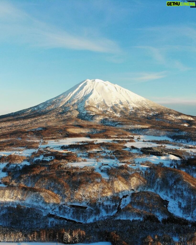 Chalida Vijitvongtong Instagram - I’m ready for the slopes ❄️ #skyeniseko, #niseko, #experienceniseko,