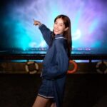 Chalida Vijitvongtong Instagram - วัยอย่างเรา ก็ยังดูโชว์น้ำพุได้อยู่นะ 🤪 @mond_tanutchai #chiangmainightsafari #เชียงใหม่ไนท์ซาฟารี เชียงใหม่ไนท์ซาฟารี Chiang Mai Night Safari