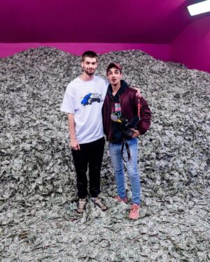 Chandler Hallow Instagram - “All the cash you can carry you keep!”
GO WATCH