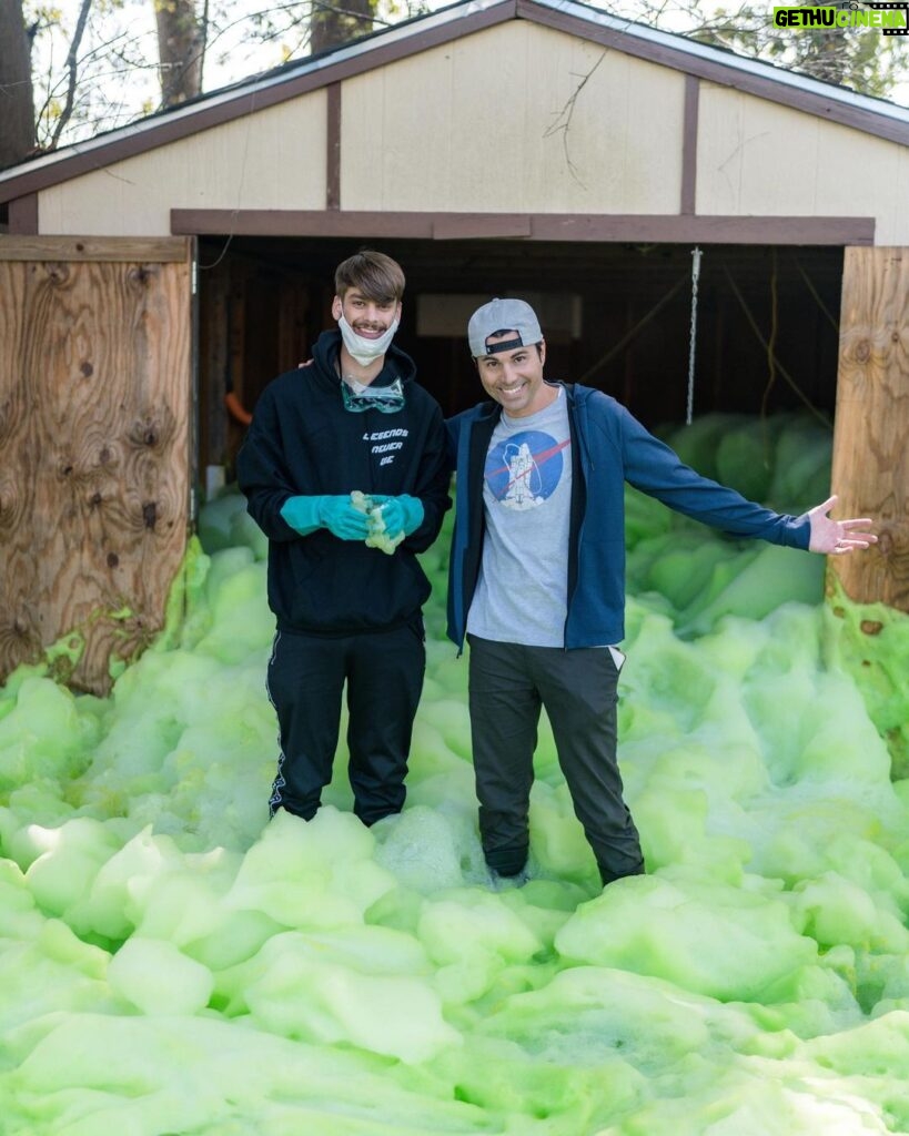 Chandler Hallow Instagram - “I Filled My Brother’s House With Slime” GO WATCH! 🐍
