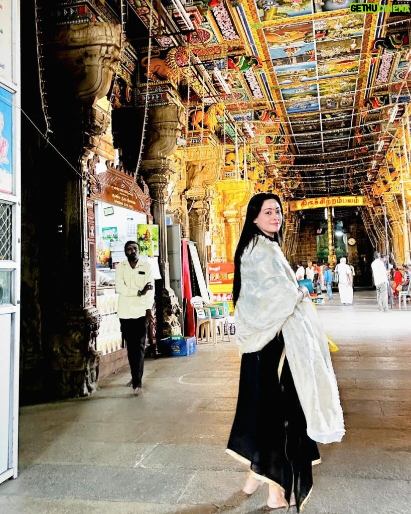 Chandrani Das Instagram - 🙏🏻🧿 self time 🧿❤️ Perur Patteeswaraswamy temple