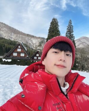 Chanon Santinatornkul Instagram - Happy New Year 2024 to you all!

I used to say such a long ass caption for so many years 😂. Say all the things I wish to do, I want to be, or I would love to see what I can become. But on the later years I don't know if the age gets me, my playful ideas start to flee and none seems to come to mind.

I thought I would never get old and my passion for the world will still be bold. But I start to truly realise just like so many ones that has come before me. The older you got, the more responsibility will grow along with your life story... that is why... I will...and still...
daringly wish for myself to still be bold about my dream, but also start to be responsible for many lives that put their trust in me. 

I still wish that my greatest dream will come true, but at the same time also become a person that others can lean onto. 

I hope so.. I wish so.. and I will act upon it so.. to make it happen as soon as possible no matter what and only god knows when it will truly show the result for all to see.

Finally, I wish you all the best as always and hope you all achieve all the things that you wish for. And... the selfish me would like to say this "please...also wish me luck too 😜 " #HNY2024

PS. my last pic is not what at all I imagine I will look like in my head lol. I look like a dried aged Michelin man 😅.

รูปสุดท้ายนี่ตอนถ่ายไม่ใช่ภาพที่ึิคิดไว้ในหัวเลย ก็คือก้อนมิเชลินแดดเดียวดีๆนี่เอง😅
