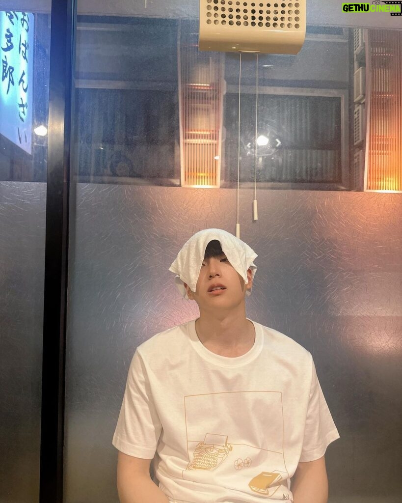 Chanon Santinatornkul Instagram - ปวดเฮด ก็สมมุติว่าแช่ออนเซ็นอยู่ละกัน 😶‍🌫️ When have a headache, go onsen 😶‍🌫️