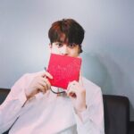Chanwoo Instagram - #iKON #2ndAlbum #Return #사랑을했다 #LOVESCENARIO #음악중심 #첫방송