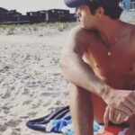 Charlie Carver Instagram - That’s a wrap on @ahsfx season 11! What to say? Best cast. Best crew. Can’t wait for you all to see the rest :) @fxnetworks @hulu 🗽🦌⛓ #ahsnyc #ahs Fire Island Pines