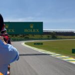 Chay Suede Instagram - Isso foi ontem. Domingo de Formula 1, com quem pilota minha vida, hahaha Te amo @neivalaura Muito obrigado @rolex :)) Amamos o convite! Que recepção maravilhosa @didi_maranhao @alemcamposs
