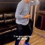 Chayanne Instagram - Behind the scenes de cuando estaba creando la coreografía de Bailando Bachata 🕺desde siempre gozándome esta canción tan especial. #Chayanne