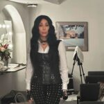 Cher Instagram - Busy day in the UK! 💋 United Kingdom