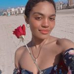 China Anne McClain Instagram – a sweetheart gave me a rose at the beach. I hope all his dreams come true ❤️