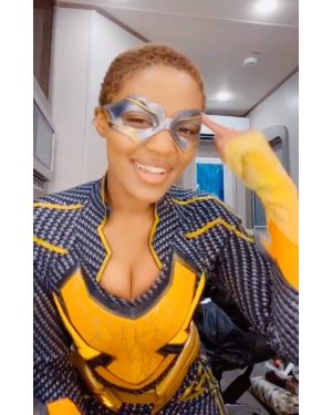 China Anne McClain Instagram - not me doin this at work