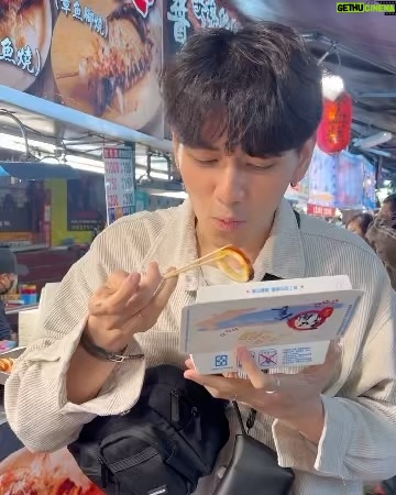 Chinnarat Siriphongchawalit Instagram - non-stop eating at feng chia